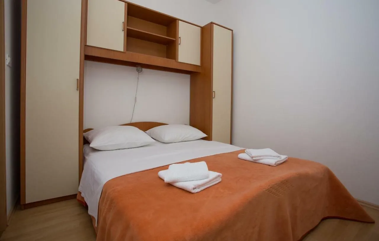 Beach Studio Apartment Tina Kastela Croatia